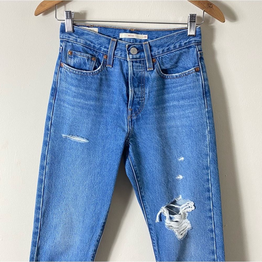 Levi’s Wedgie Icon High Rise Jeans in Athens Asleep Medium Wash - 24 - Picture 7 of 16